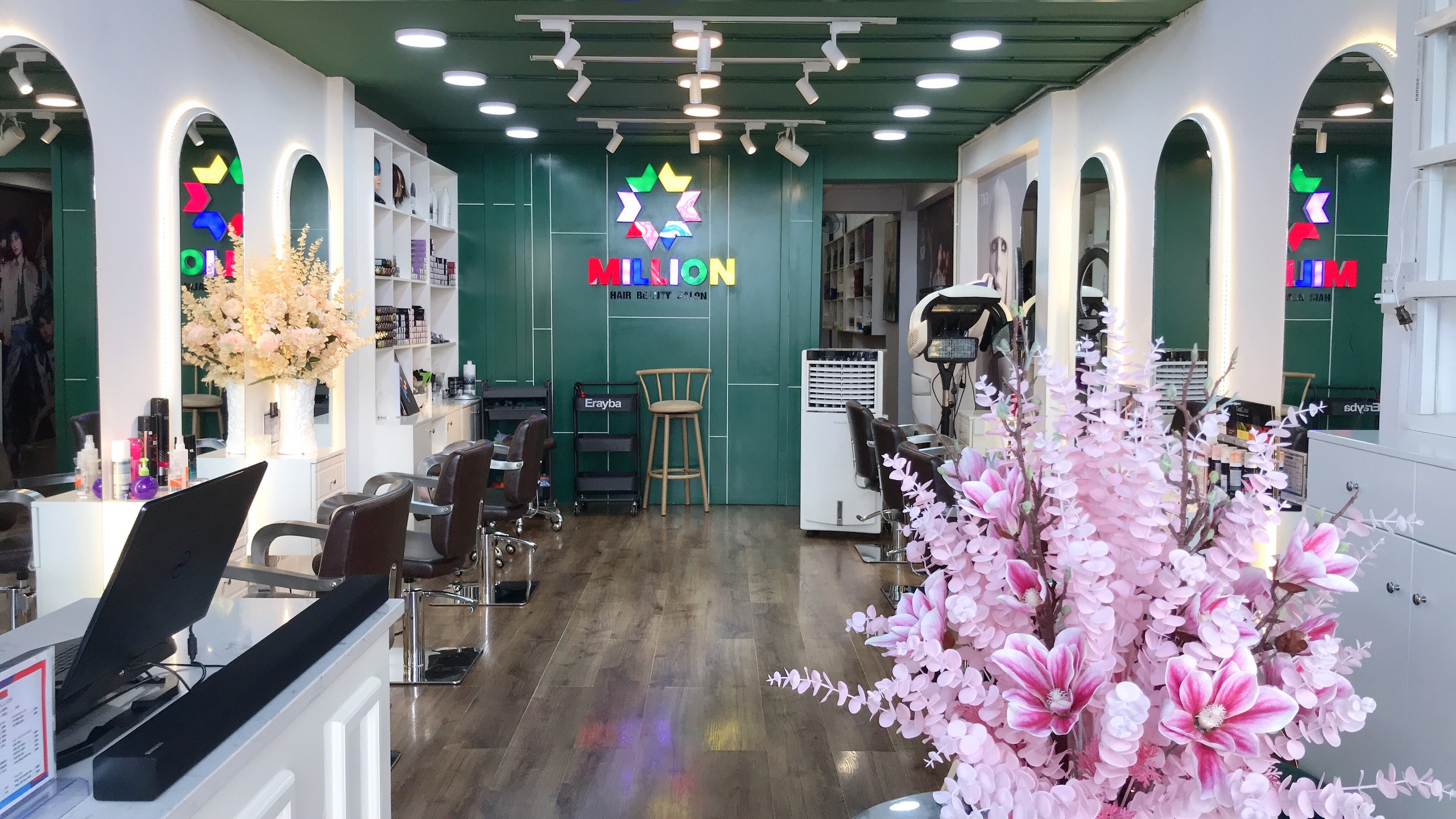 MiLLiON Hair Salon
